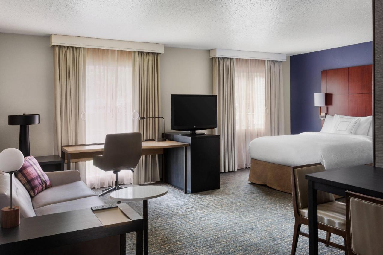 Philadelphia Willow Grove 3* Horsham