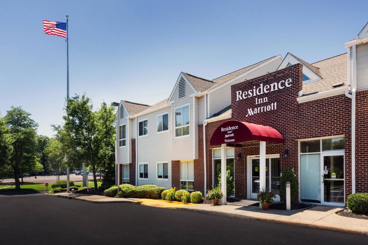 Philadelphia Willow Grove Hotel 3*